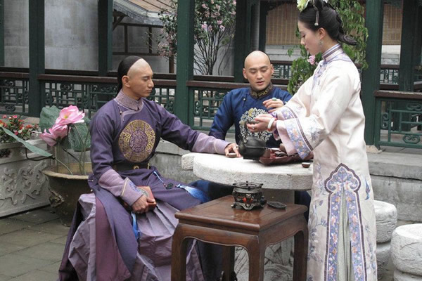 清朝的黄带子、红带子是什么意思？这两种带子有什么特殊福利？_百科TA说