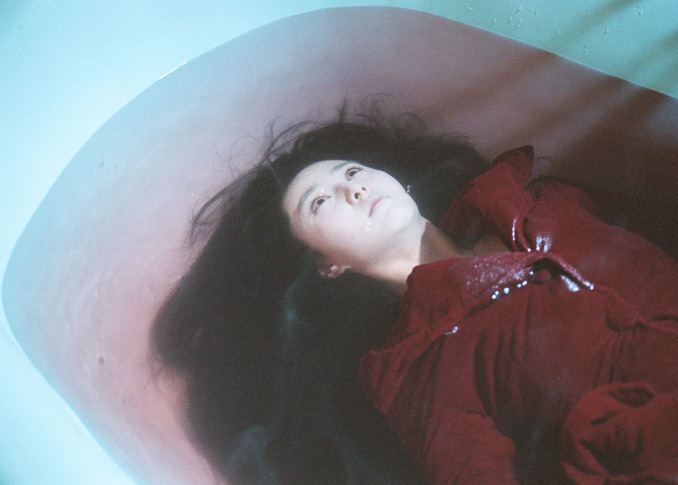  p>电影《心中有鬼》是一部由滕华弢执导的惊悚类型的爱情电影, a