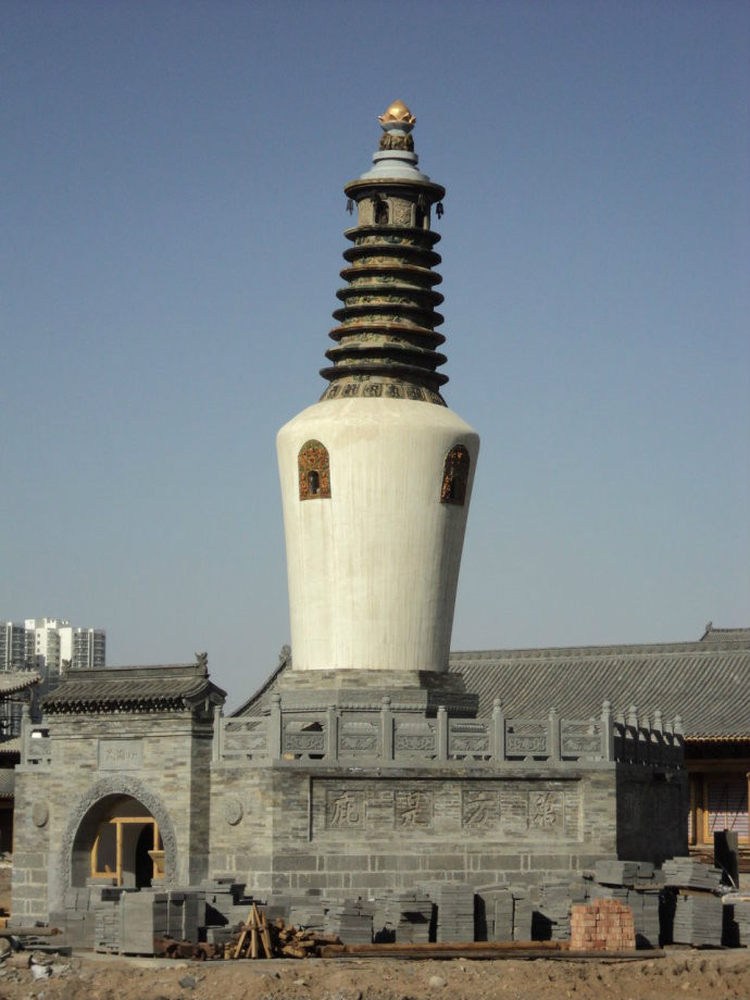 wmqd3r">法华寺塔,坐落在 a target="_blank" href="/item/大同/9011"