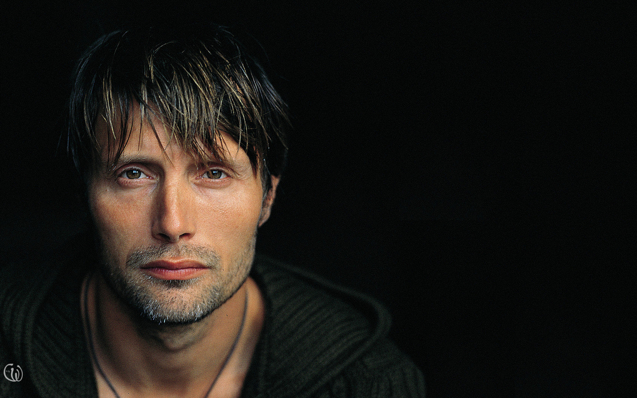  p>麦斯·米科尔森(mads mikkelsen),1965年11月22日出生于丹麦