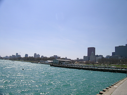  p>伊利运河(erie canal)的全长为584公里(363 英里),整条运河12米(39