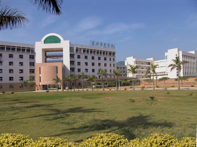 泉州经贸职业技术学学院