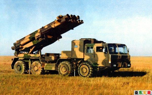  p>火箭炮是一种发射火箭弹的多发联装发射装置,它发射的火箭弹依靠