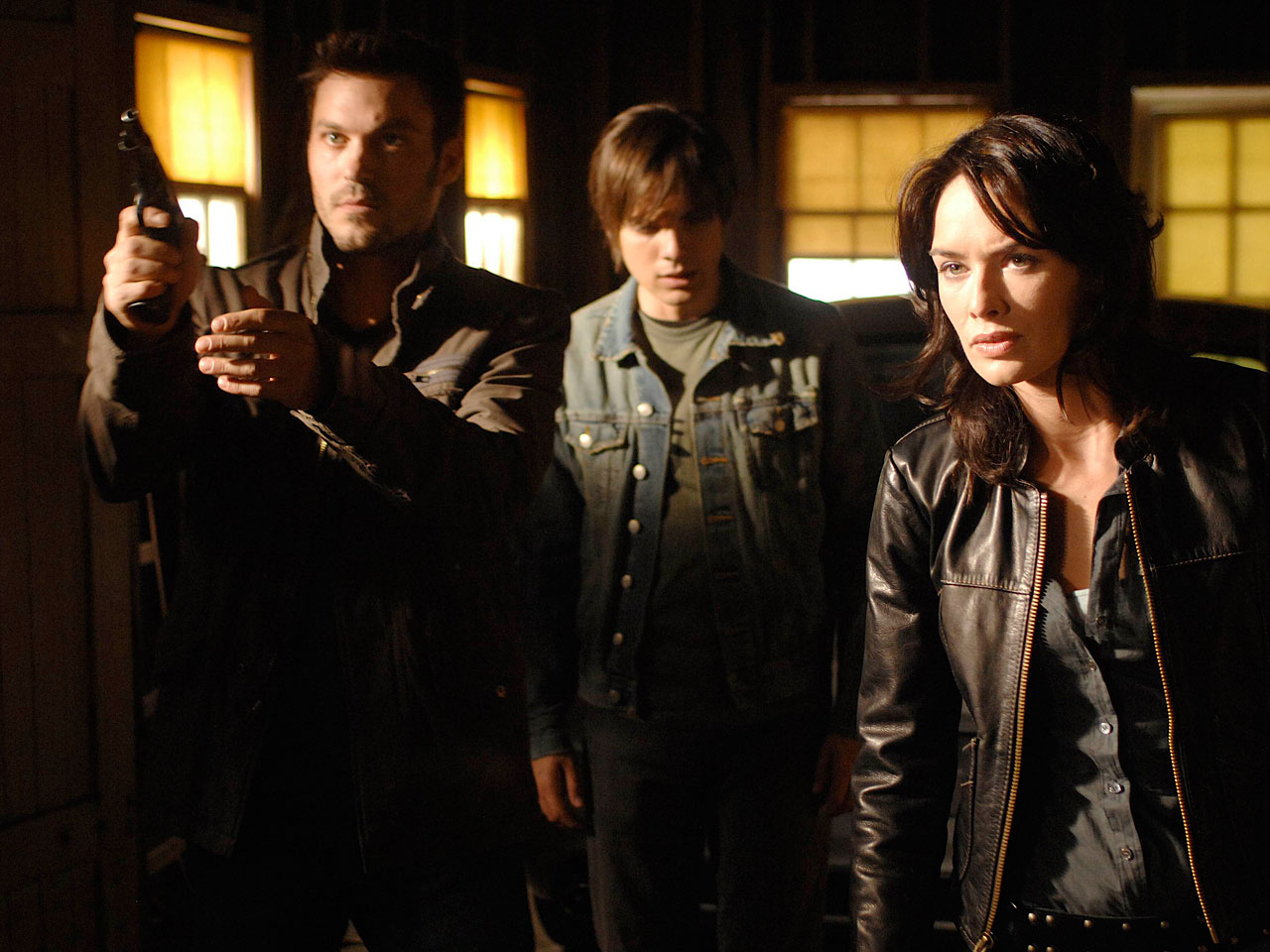 《 a data-lemmaid="5547247">终结者 /a>》制作的美国科幻电视剧,由