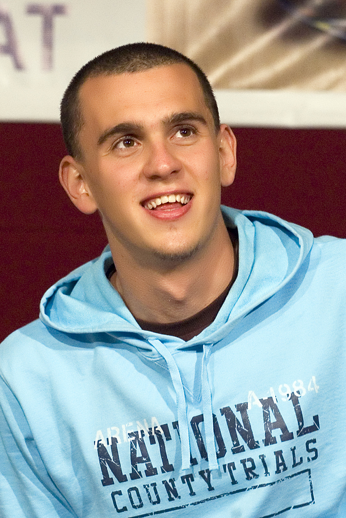  p>拉斯洛·切赫,男,1985年12月3日出生于匈牙利布达佩斯,匈牙利游泳