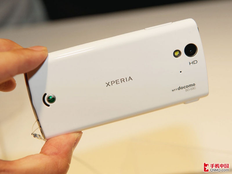 索尼爱立信 xperia ray st18i