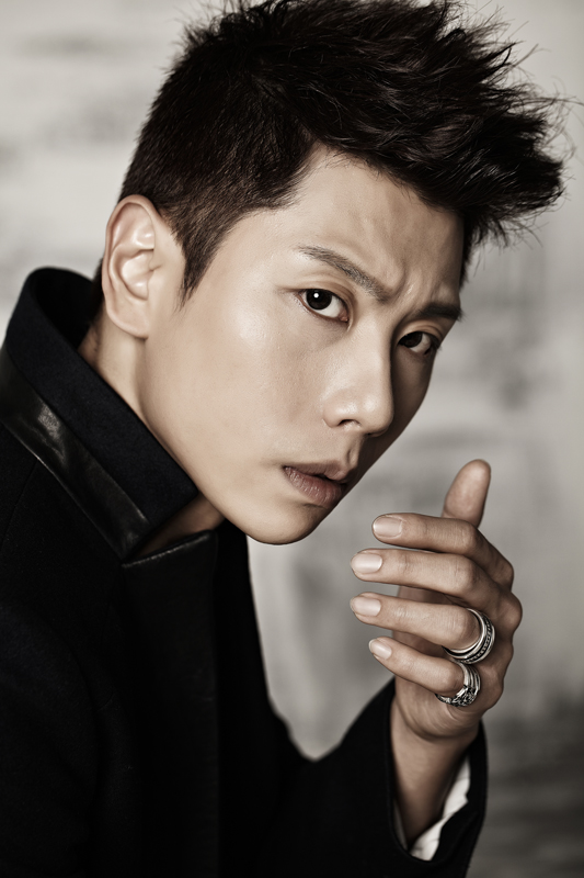  p>朴孝信(park hyo shin),韩国著名男歌手.