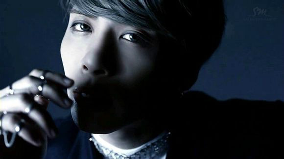 pleasure)》是由 a target="_blank" href="/item/金钟铉/2743131"