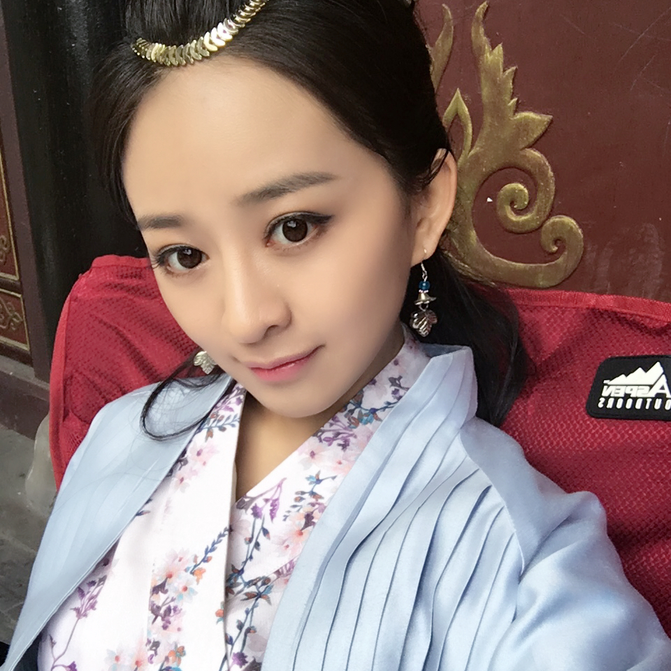  p>金泊含,毕业于 a target="_blank" href="/item/北京电影学院