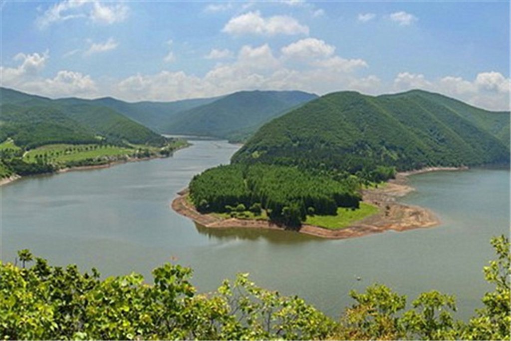 海兰湖风景区