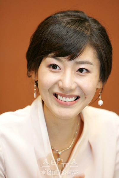  p>《爱在何方》又名《 a href="#" data-lemmaid="7165281">天可怜见