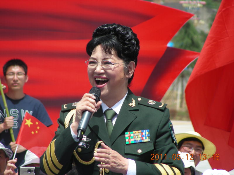 id="go02x4hr25">耿莲凤,1944年12月出生于河北阜平,中国女高音歌唱家