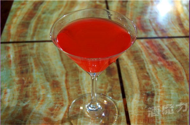  p>杰克玫瑰(jack rose),一种由苹果酒,石榴糖浆和青柠汁调成的鸡尾酒