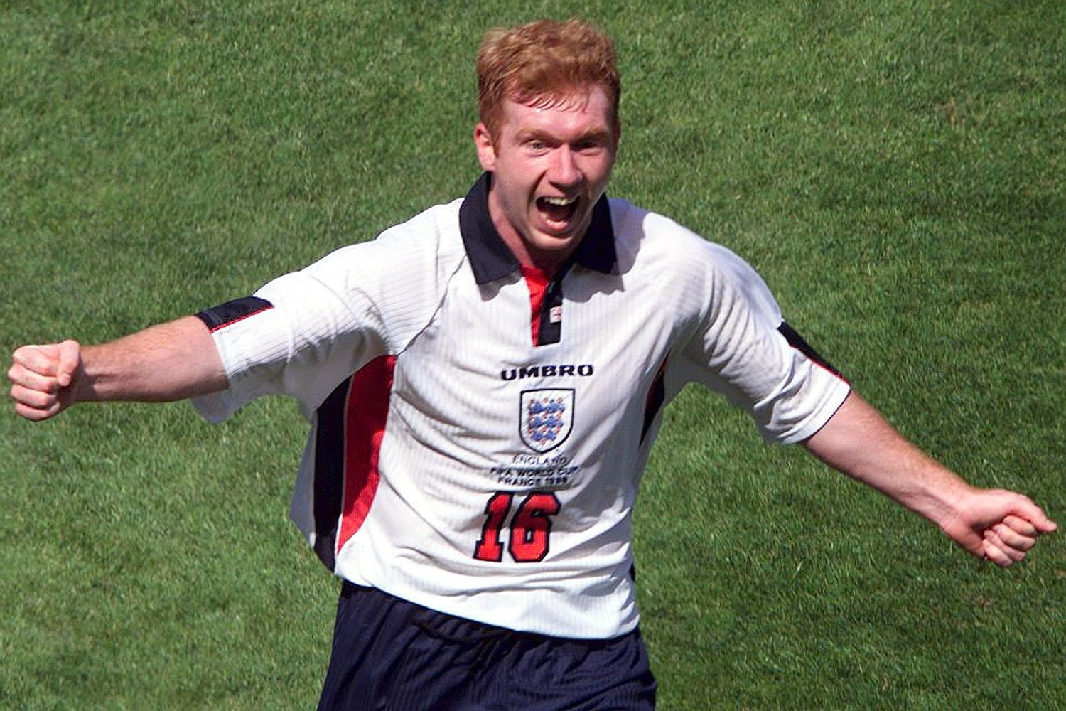  p>保罗·斯科尔斯(paul scholes),1974年11月16日生于英国的港口城市