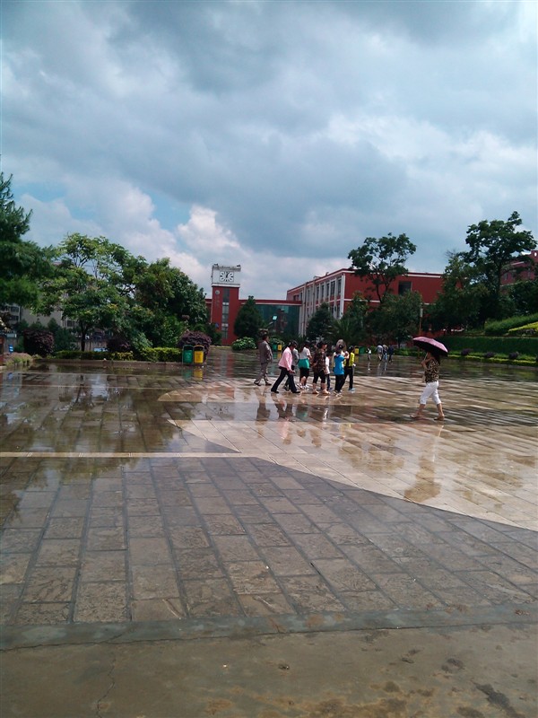 富源县胜境中学