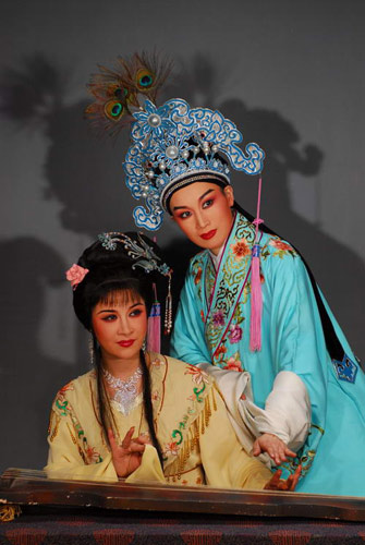 《泪洒相思地》是1942年上映的中国大陆剧情电影,由 a target="_blank