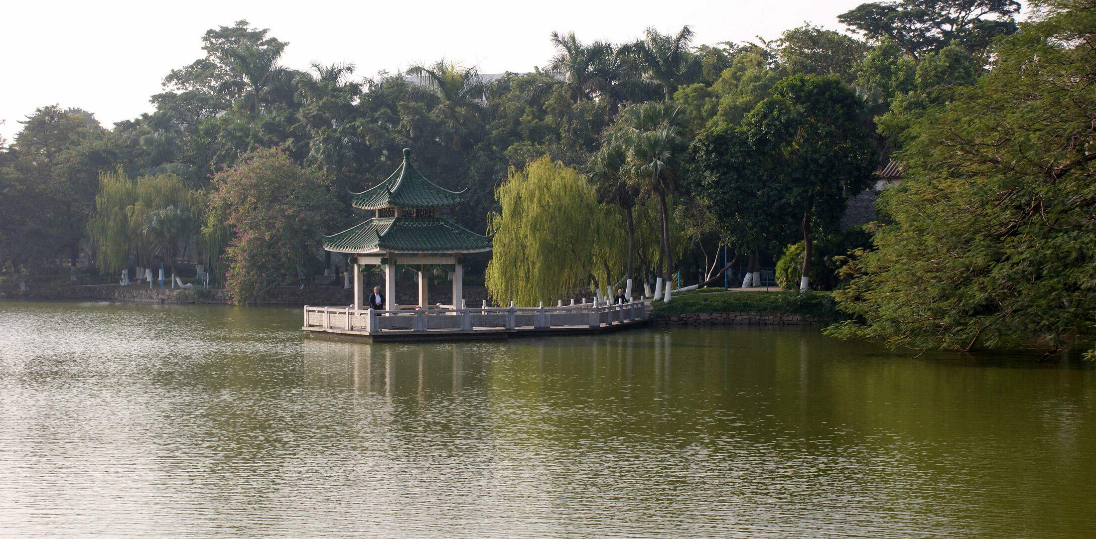  p>中山湖位于 a target="_blank" href="/item/南京市/2207627" data