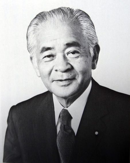 二阶堂进(にかいどう すすむ   ,1909年10月16日-2000年2月3日),日本