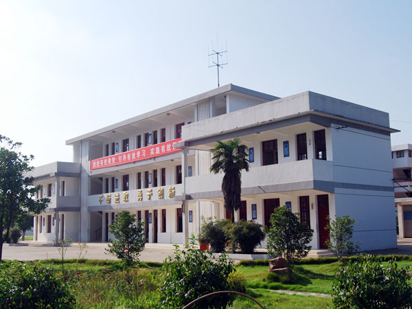 扬州市江都区大桥镇嘶马中学