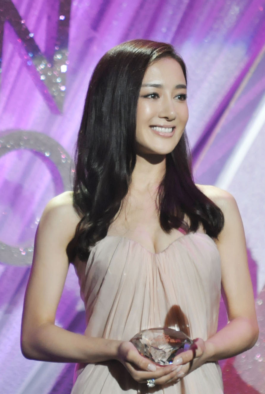 李依晓