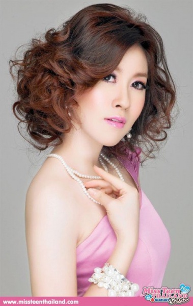  p>林星星(cheer),1987年8月12日出生于泰国曼谷,泰国籍华裔,泰国女