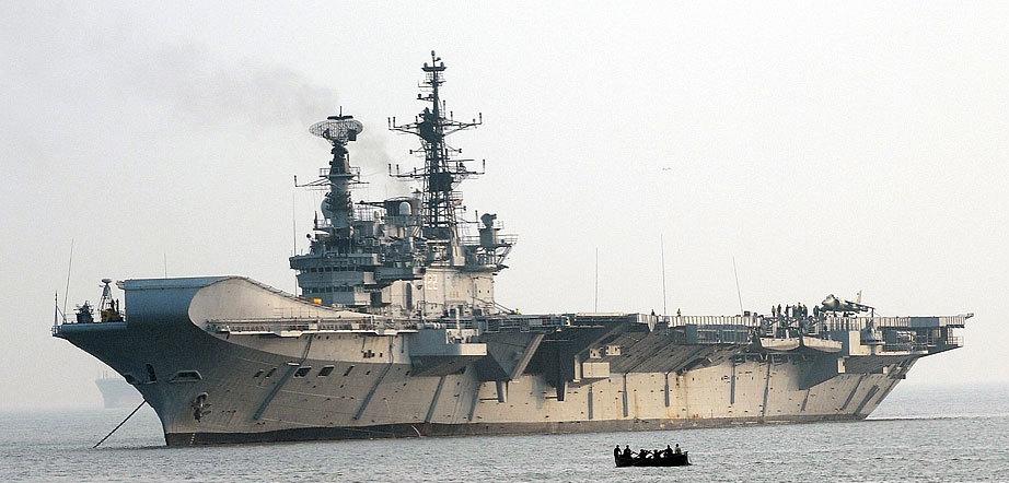  p>维拉特号航空母舰(英文:ins viraat,舷号:r22,原名:hms hermes