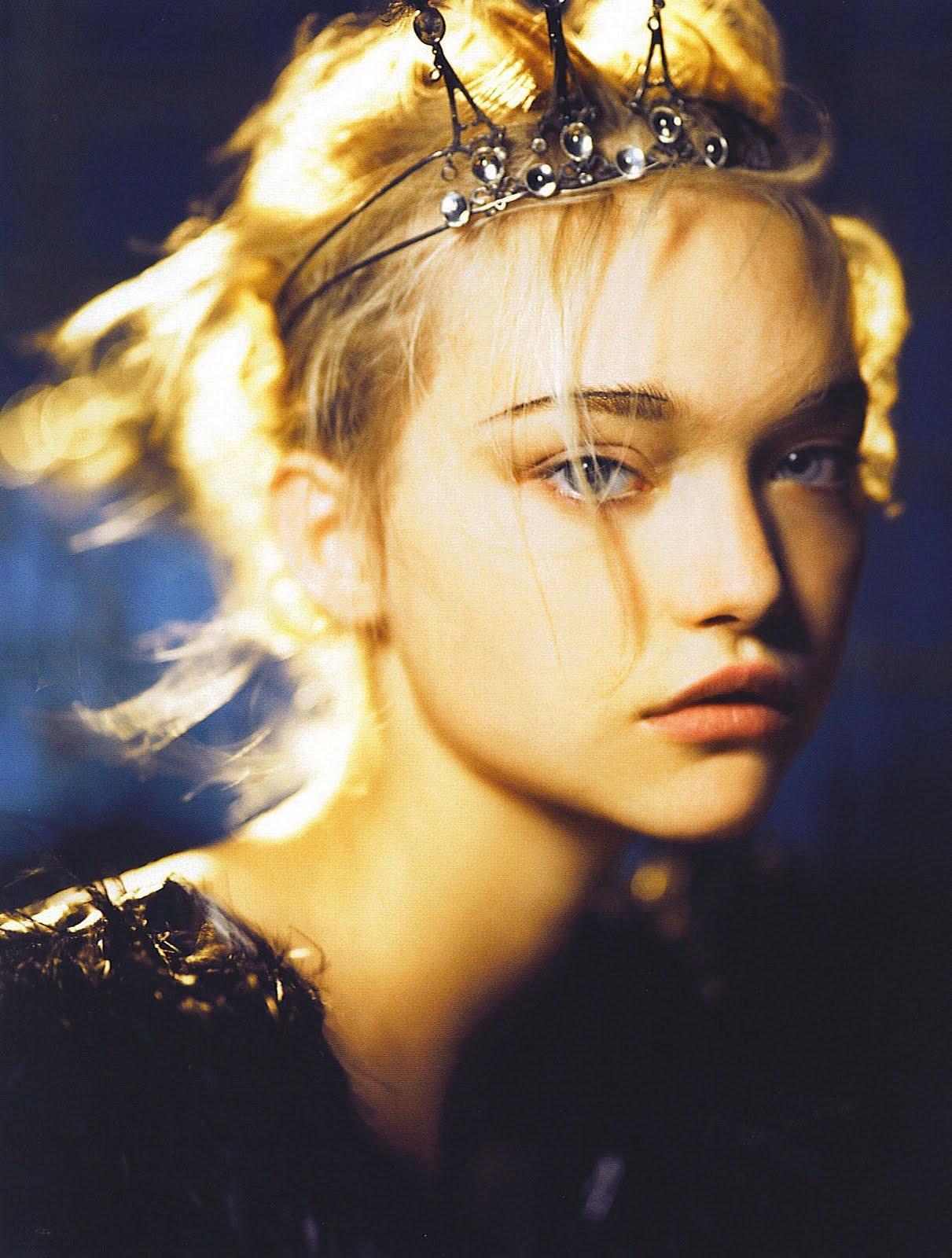  p>嘉玛·沃德( i>gemma ward /i>),1987年11月3日出生于澳大利亚西