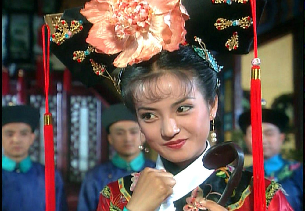 小燕子,是琼瑶经典古装电视剧《 a target="_blank" href="/item/还珠