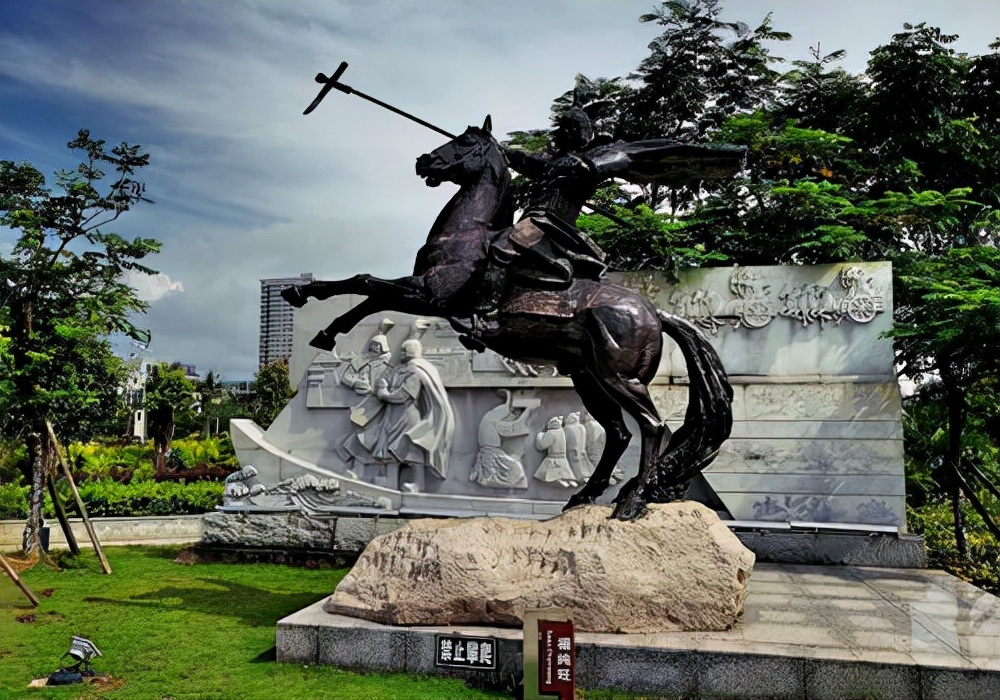 到底是云台二十八将？还是云台三十二将？_百科TA说