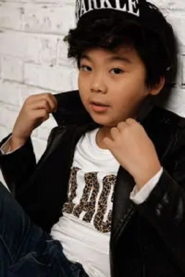  p data-id="gn2w16oy74">季宬,出生于2002年7月24日,童星. /p>