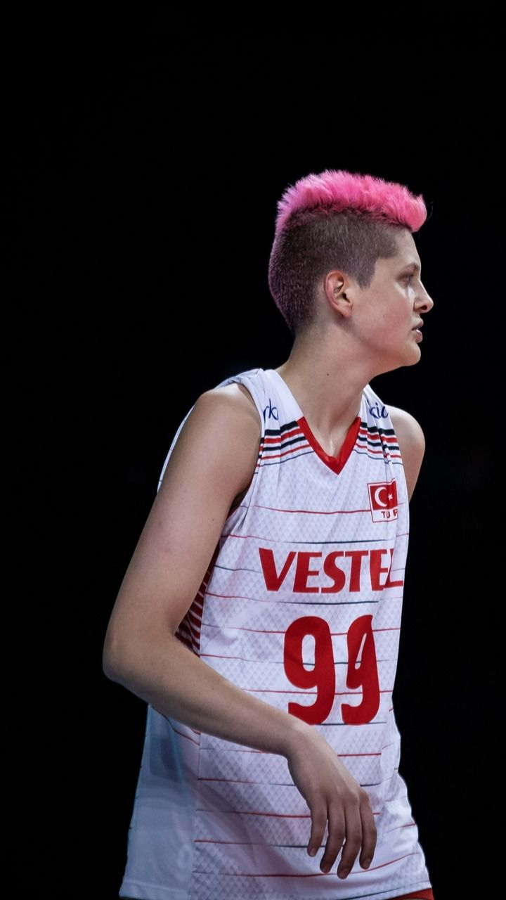 埃尔巴尔·卡拉库尔特