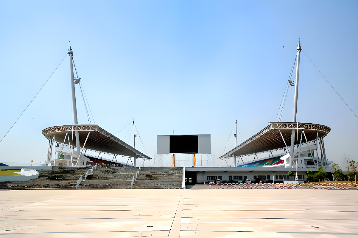 南京江宁体育中心位于<a target="