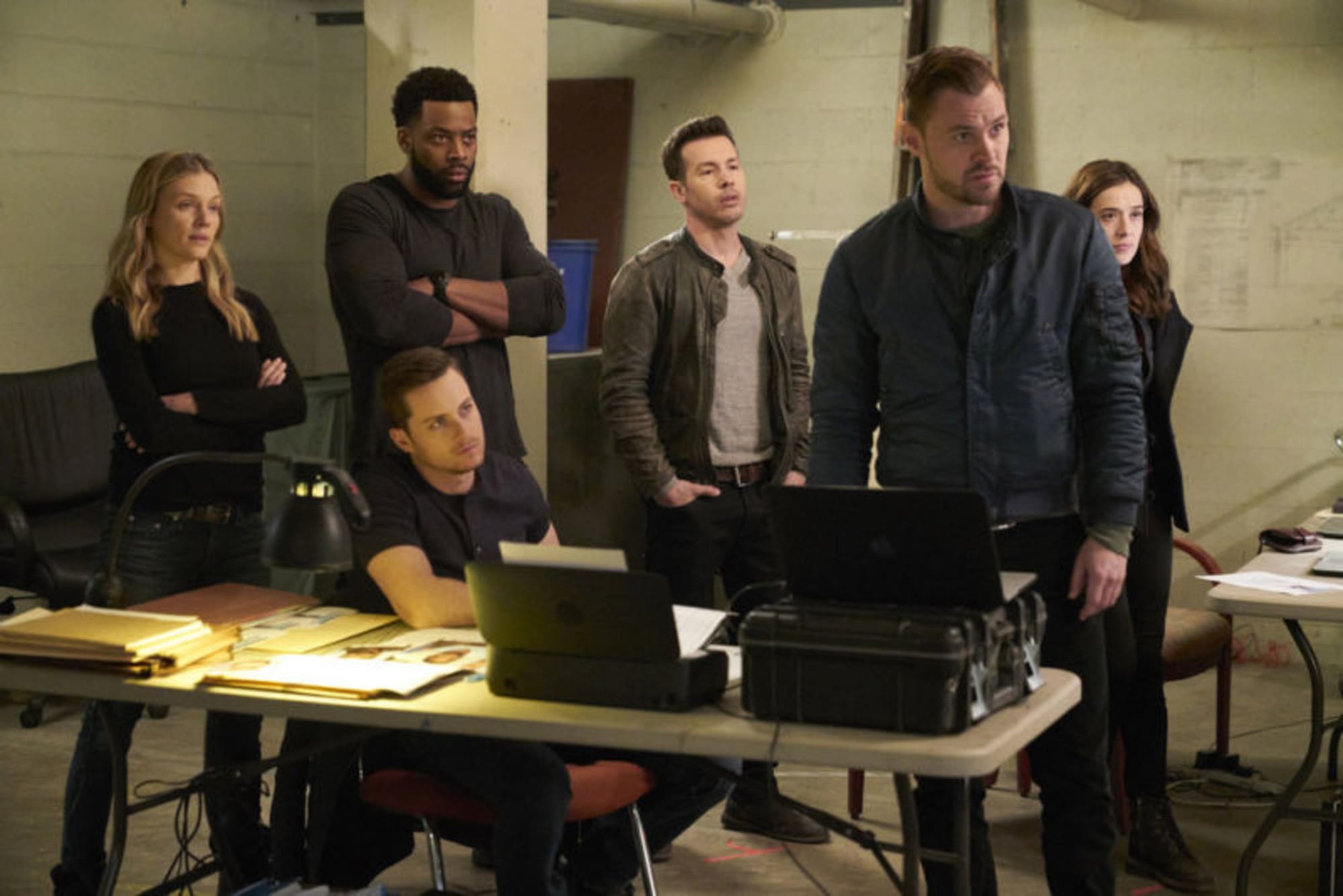  p>《芝加哥警署第五季》是埃里克·拉萨尔执导,杰森·贝盖,乔恩