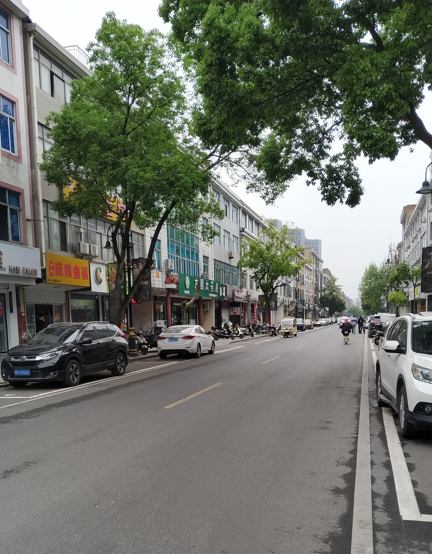  p data-id="szvkc0lplyke">万盛南街,位于浙江省金华市东阳市横店镇.