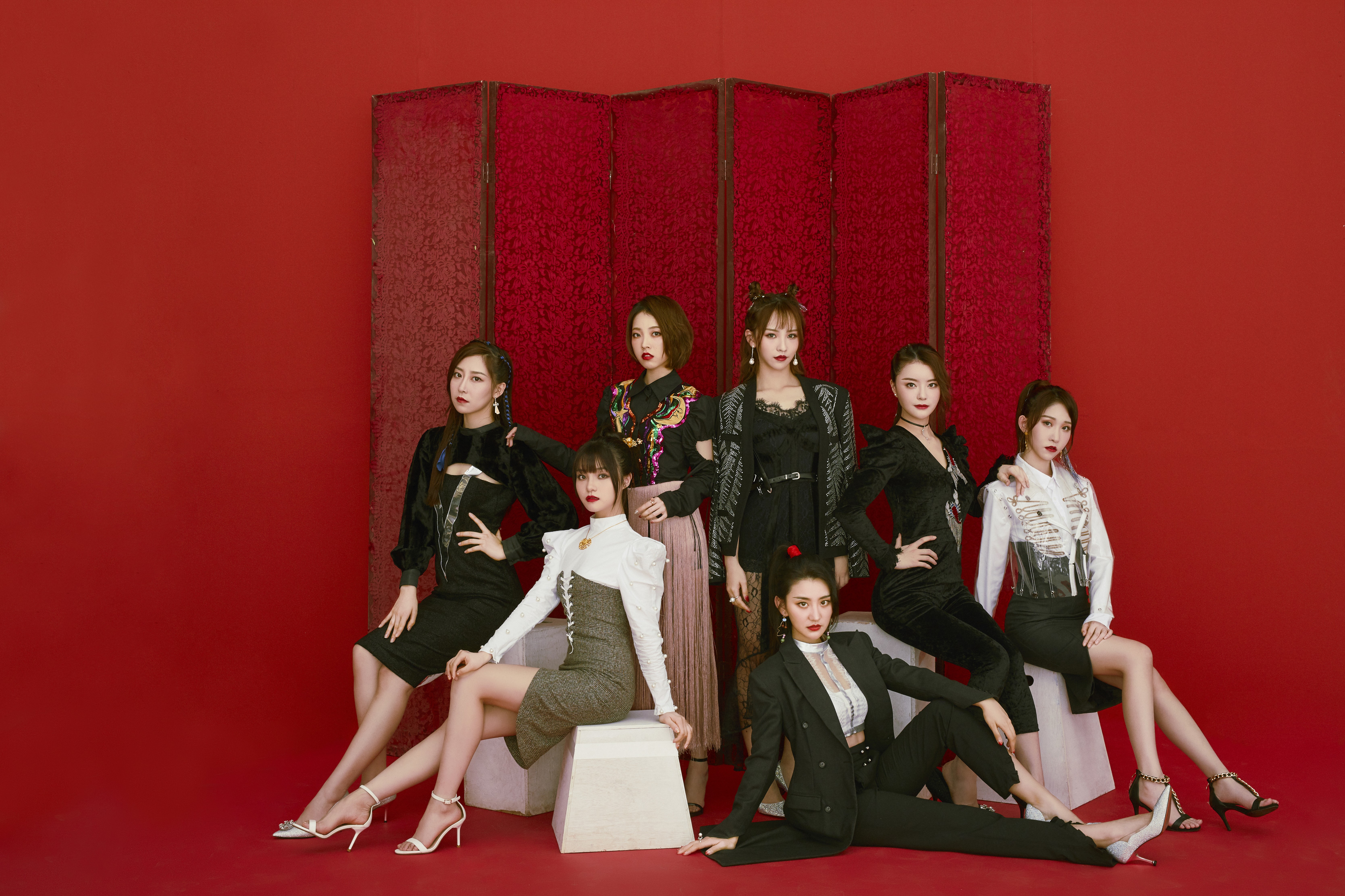 g是由齐鼓文化基于互联网全民造星平台新模式,推出的"亚洲首个电子