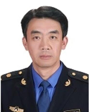  /p> p>现任北京市石景山区城市管理综合行政执法局副局长. /p>