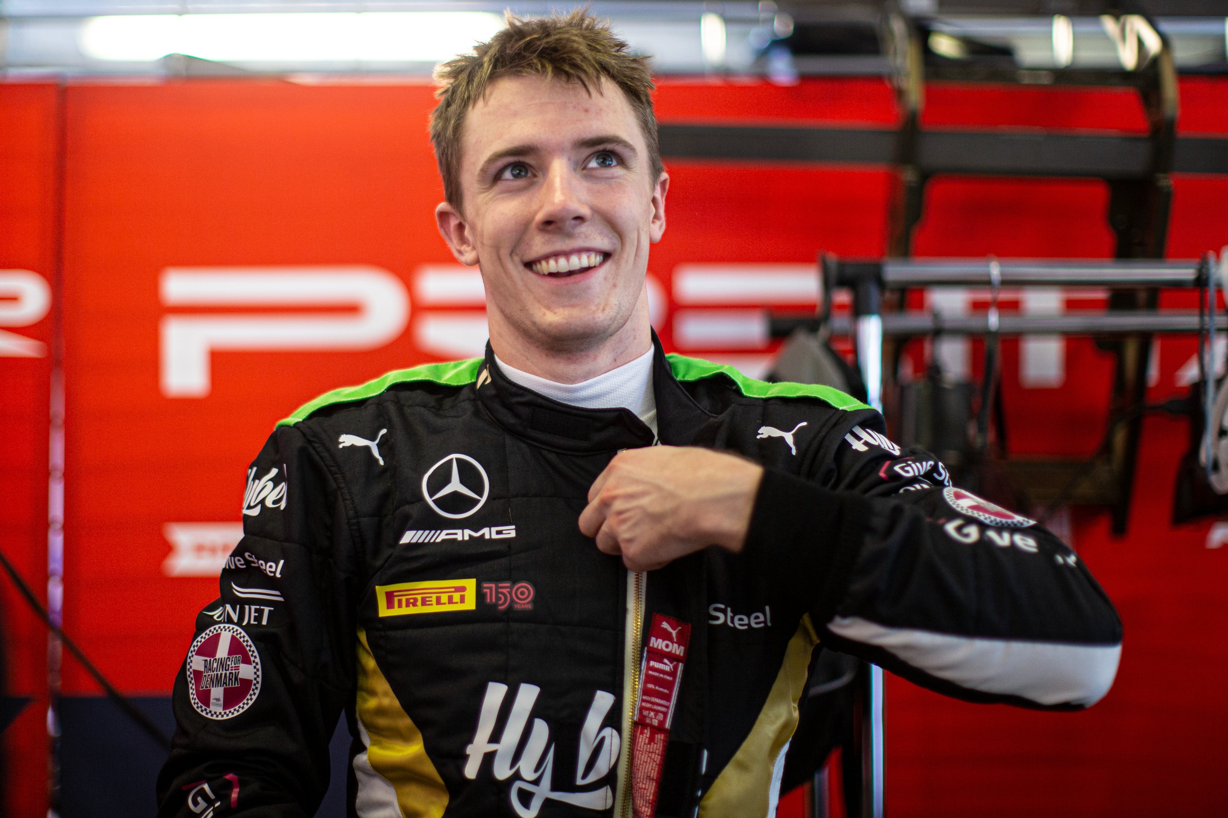  p data-id="tdcgrgpca1an">弗雷德里克·维斯蒂