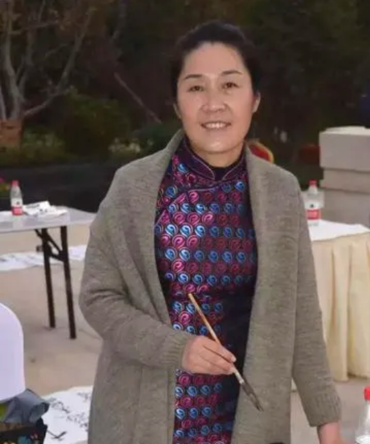 刘景凤（中国美术家协会会员）_百度百科