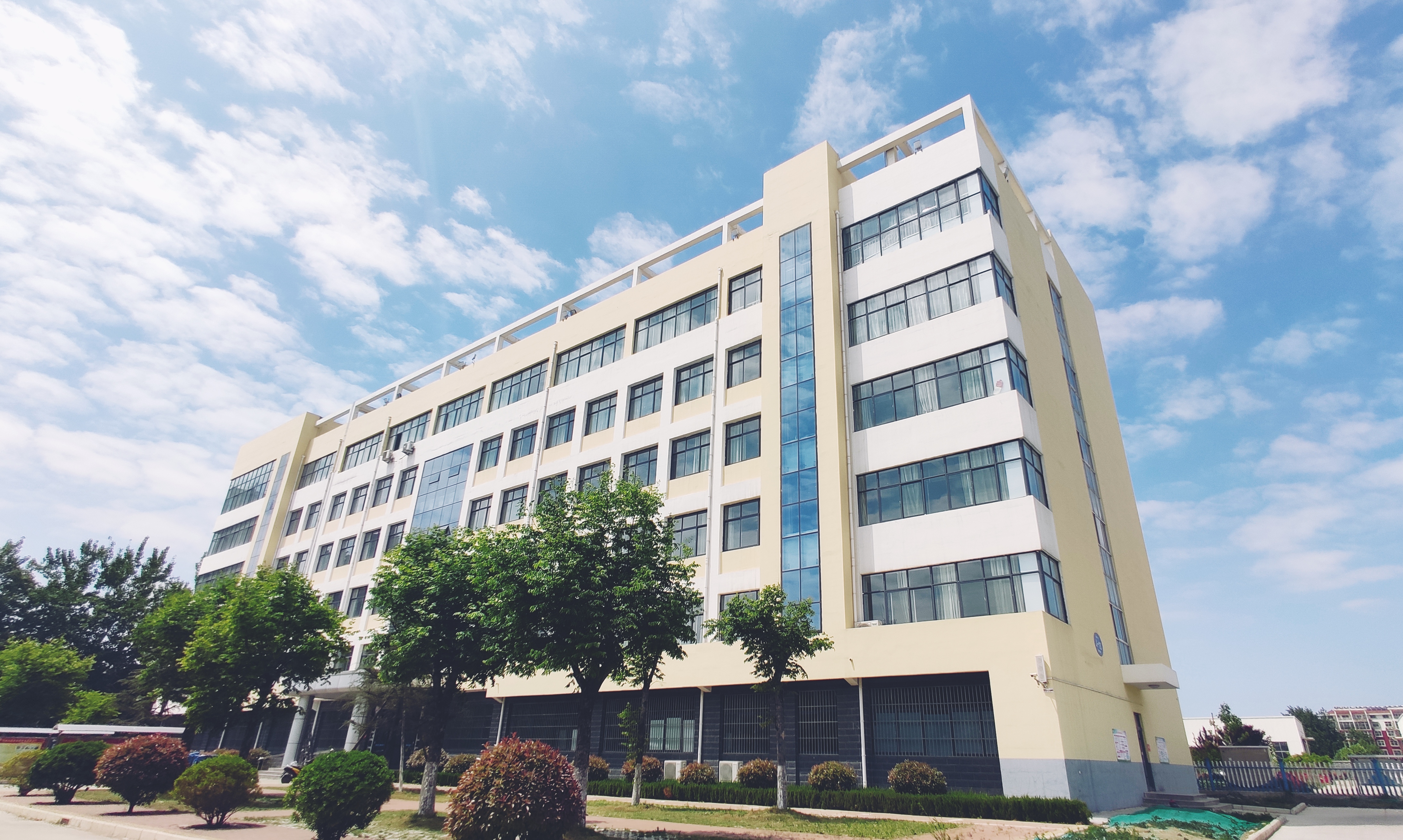  p>临沂职业学院(linyi vocational college)是经 a target="_blank"