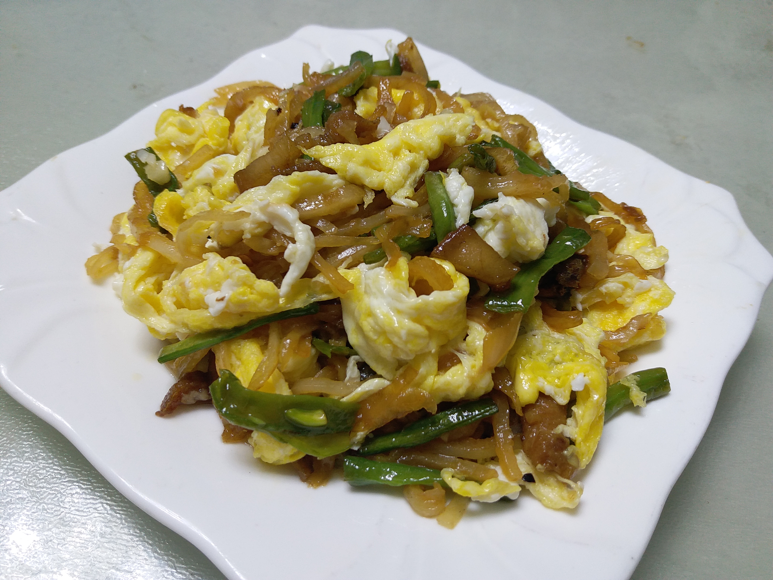  p>蛋菜焖饼条是一道以饼条, a target="_blank" href="/item/鸡蛋