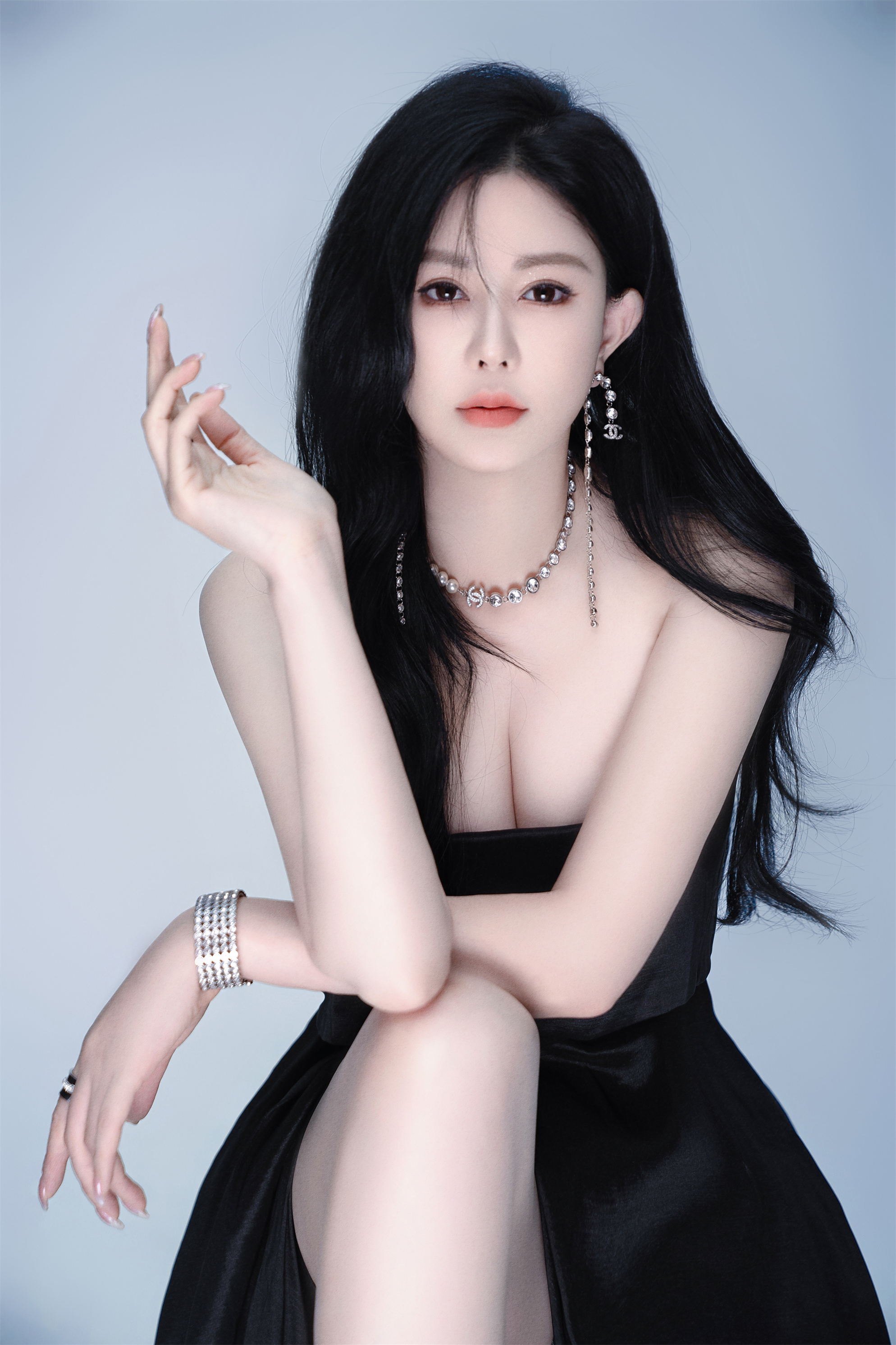 ug7i4m">赵恩彤,女,1998年4月25日出生于黑龙江哈尔滨,中国内地女演员