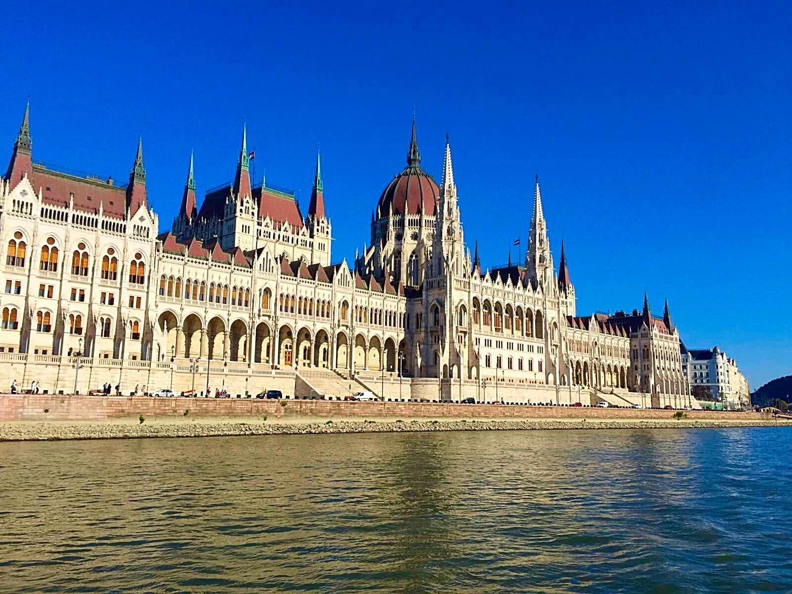  p>布达佩斯(budapest)是 a target="_blank" href="/item/匈牙利