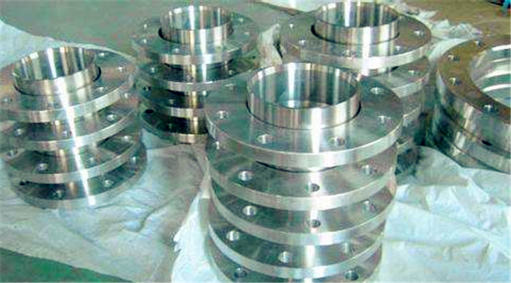  p>翻边活动法兰也叫松套法兰,旋转配合法兰.