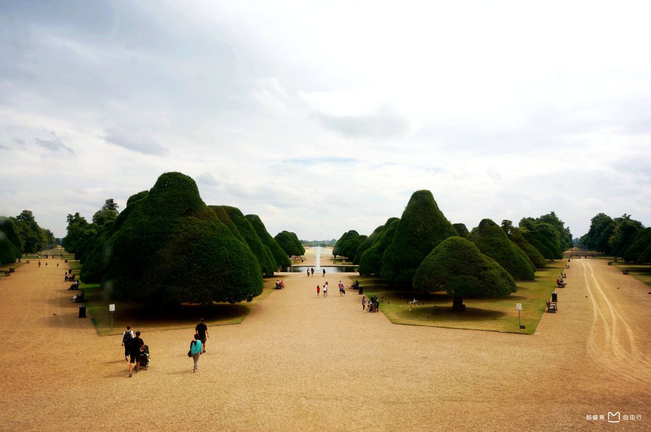  p data-id="go0e41ip1t">汉普顿宫(hampton court palace), 前 a