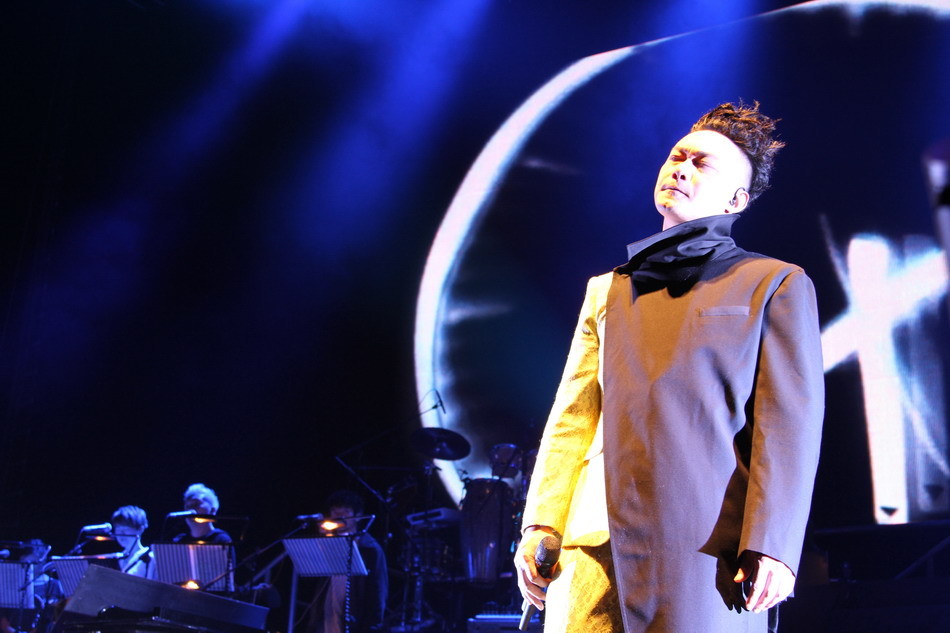  p>陈奕迅(eason chan),1974年7月27日出生于中国香港,祖籍广东省东莞