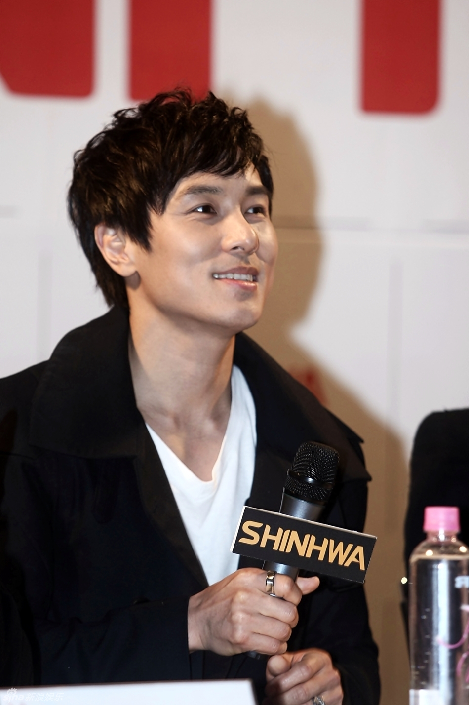  p>金东万,本名 a href="#">金烔完 /a>,韩