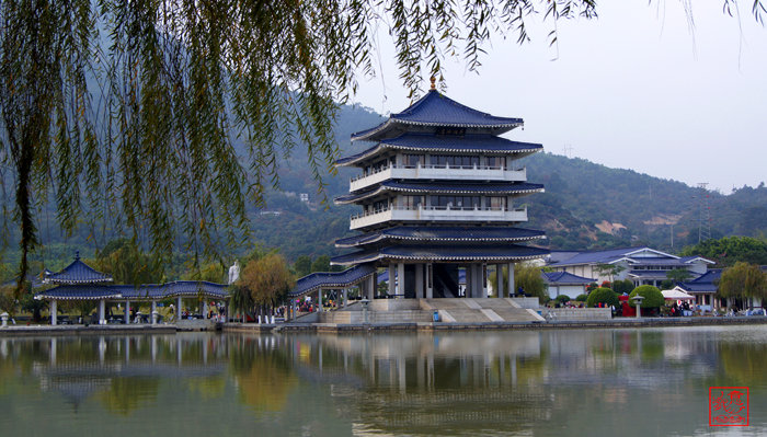 将军山革命烈士纪念碑位于 b>广东省东莞市长安镇 /b> b> a target="