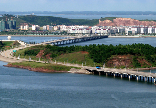 北部湾（南海西北部的海湾）_百度百科