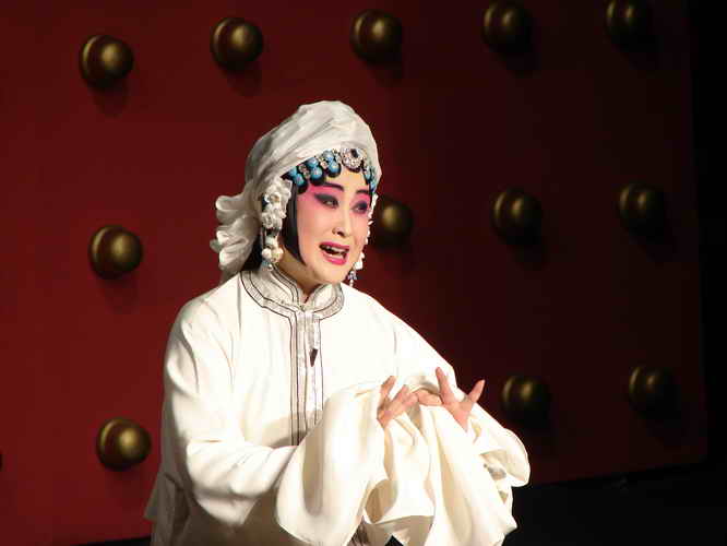 "gnwhhgpon2">管波,1970年出生,营口市人,中国国家京剧院国家一级演员
