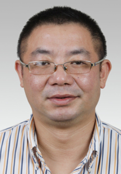 在职大学文化程度,现任台州市黄岩区高桥街道党工委委员,纪工委书记